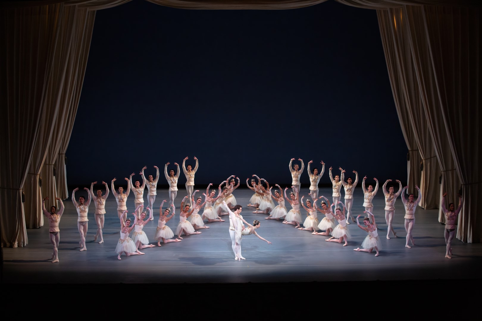 Houston Ballet Mesmerizes Audience with Jewels | LCAHouston